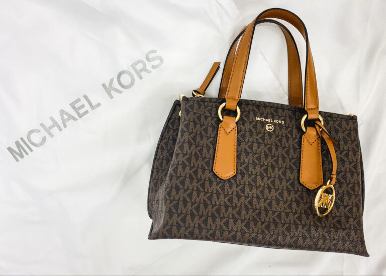 Michael Kors - MICHAEL KORS ボディバッグ 美品の+